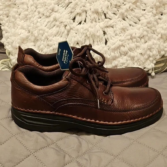 G.H. Bass &amp; Co. Brown Leather Oxfords with Durable Sole
