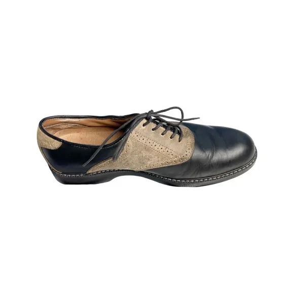 G.H. BASS &amp; Co Pheonix-1 Men size 10.5 D leather black and tan lace up oxfords.