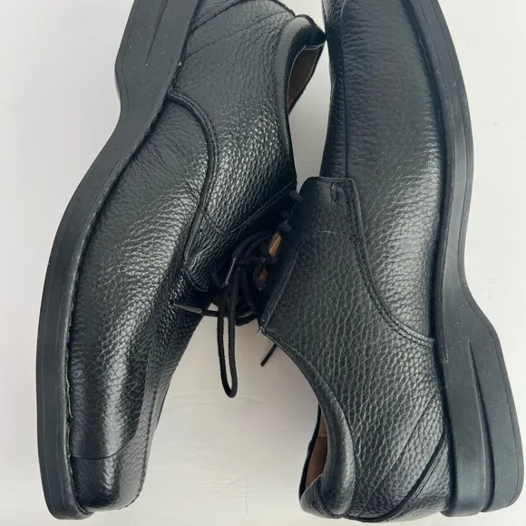 GH Bass Men’s Lex Black Pebbled Leather Oxfords - size 8 - NEW