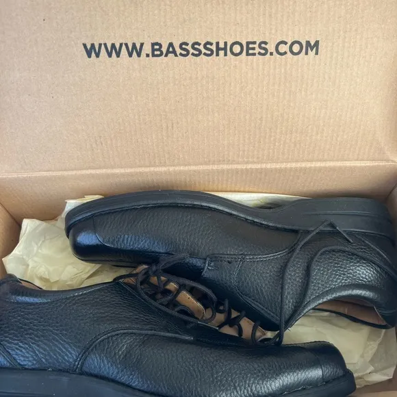 GH Bass Men’s Lex Black Pebbled Leather Oxfords - size 8 - NEW