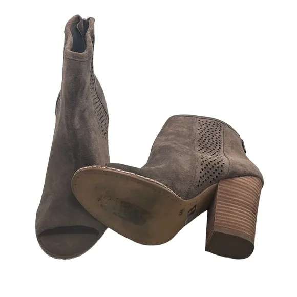 Gianni Bini Heeled Peep Toe Laser Cut Taupe Suede Booties
