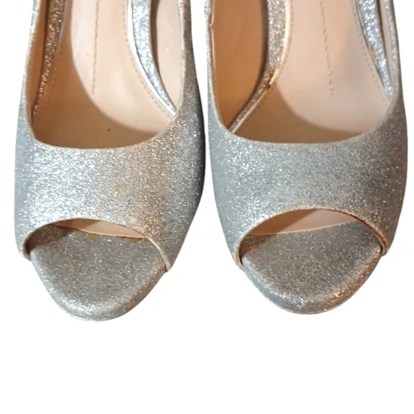 Gianni Bini Silver Glitter Gemstone Open Toe Platform Heels size 7