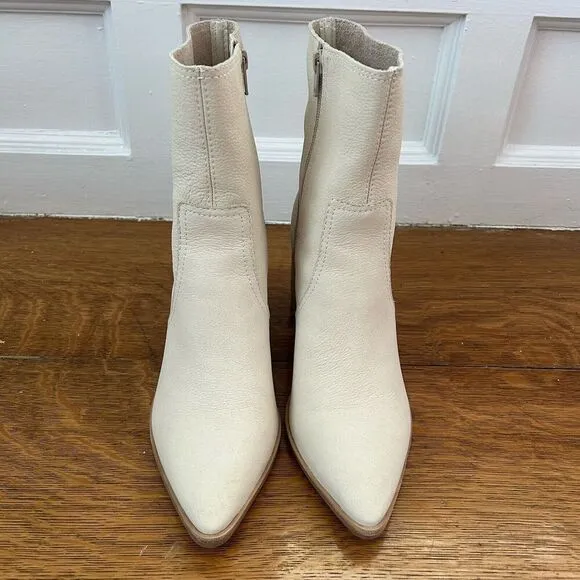 Gianni Bini Nubuck Leather Darnold Ankle Boots Booties Bone Cream Size 9.5