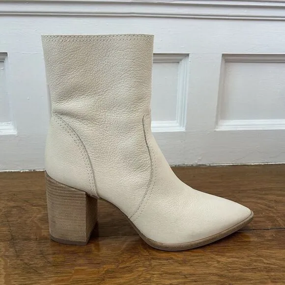Gianni Bini Nubuck Leather Darnold Ankle Boots Booties Bone Cream Size 9.5