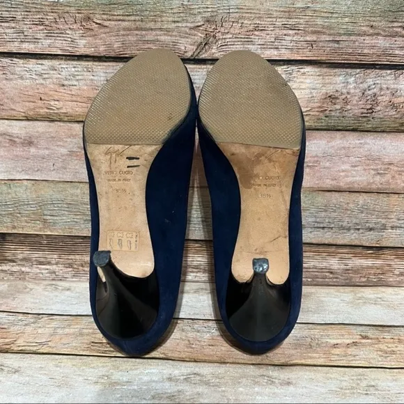 Giuseppe Zanotti Blue Suede Round Toe Heels