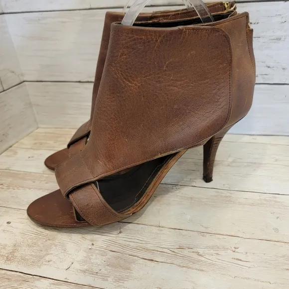 Givenchy brown leather open toe heels EU 36