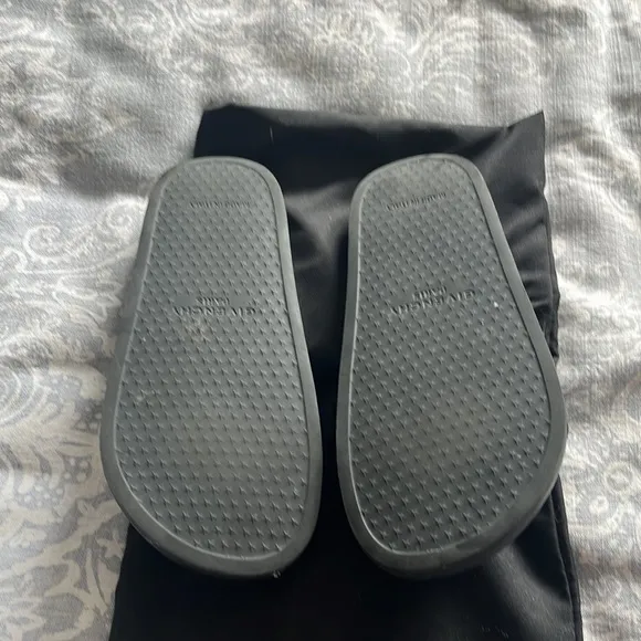 Givenchy Logo Black Slides  w/ dust bag- worn once!! Size 36