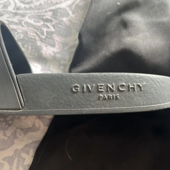 Givenchy Logo Black Slides  w/ dust bag- worn once!! Size 36