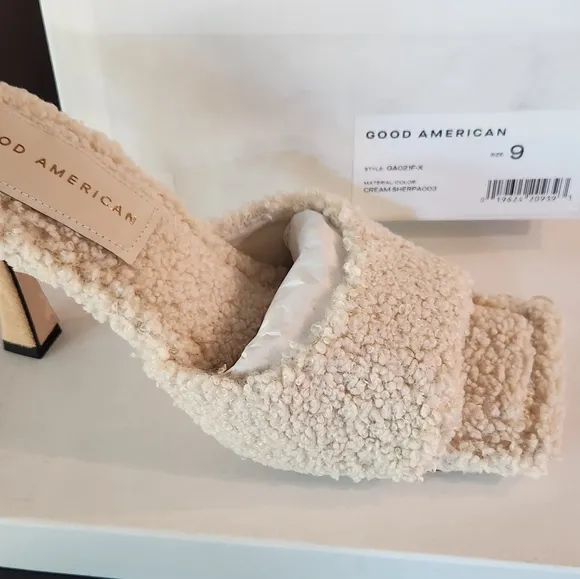 Good American - Standout Sherpa Mule Heels - Cream - Size 9