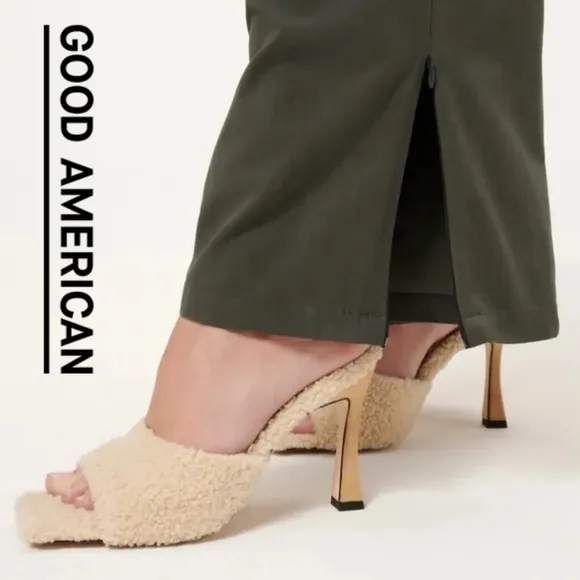 Good American - Standout Sherpa Mule Heels - Cream - Size 9