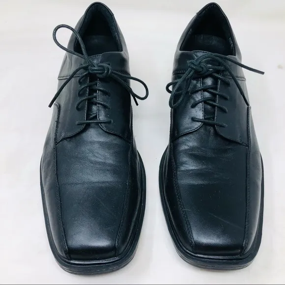 Gravity Defyer Black Leather Oxfords