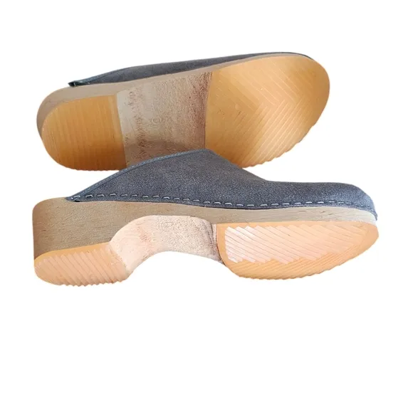 Gray suede Olsson Clogs de Luxe