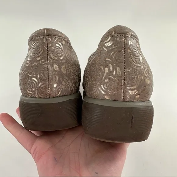 Greys Anatomy soft walk Meredith closed back clogs 8 brown oil slip resistant