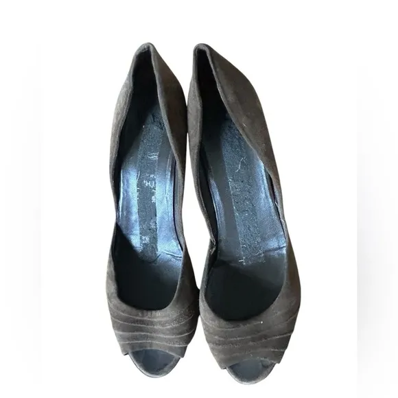 Gucci AuthenticBrown Open Toe Suede Heels Size 10B