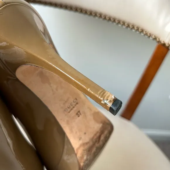 Gucci brown patent leather square toe heels