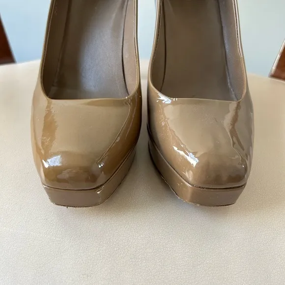 Gucci brown patent leather square toe heels
