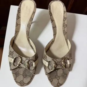 Gucci Monogram Horsebit Sandals Size 10B