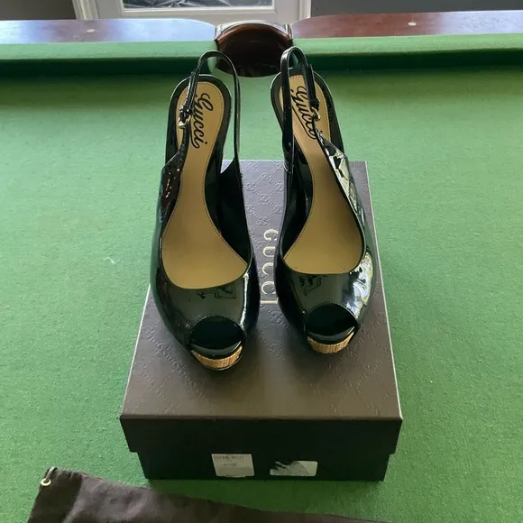 Gucci Open Toe Slingback Pump High Heels Patent Leather Black Size 8.5 B 38.5