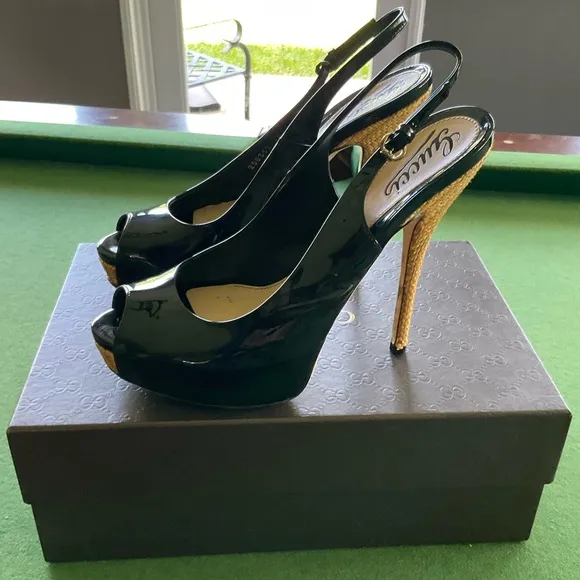 Gucci Open Toe Slingback Pump High Heels Patent Leather Black Size 8.5 B 38.5