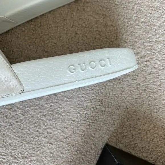 Gucci Original logo slides NWT