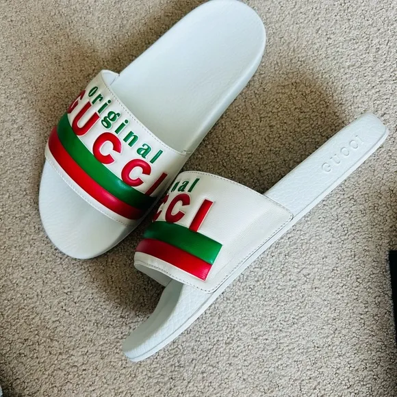 Gucci Original logo slides NWT
