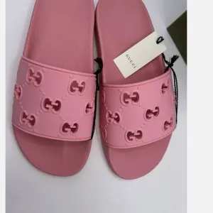 Gucci Rubber Rose Slides Size 39