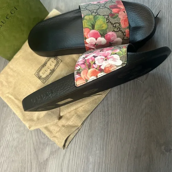 Gucci  supreme monogram sandals NWT