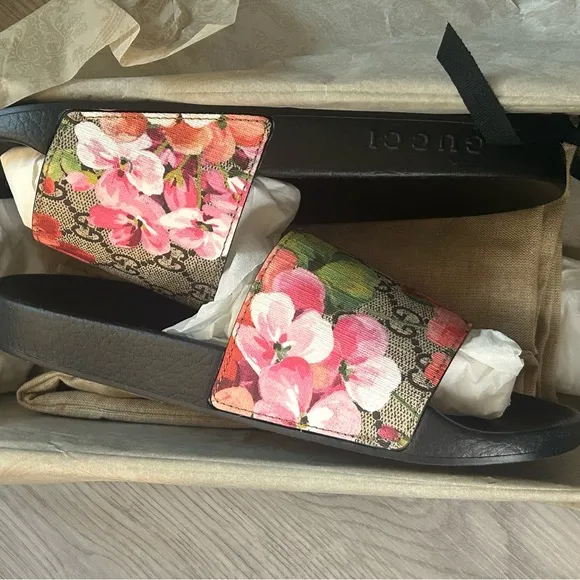 Gucci  supreme monogram sandals NWT