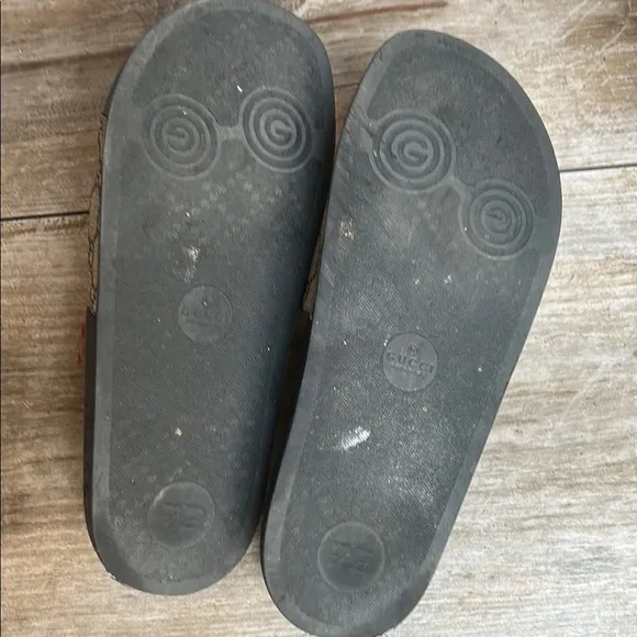 Gucci Tiger Print Pool Slides 39 fit like 8.5 Angry Cat Gucci