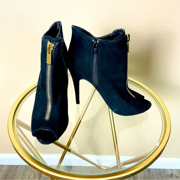 Guess Black Suede High Heels Peep Toe 4 Inch Zip Up Open Toe Heels 8 M New