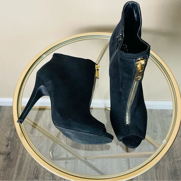 Guess Black Suede High Heels Peep Toe 4 Inch Zip Up Open Toe Heels 8 M New