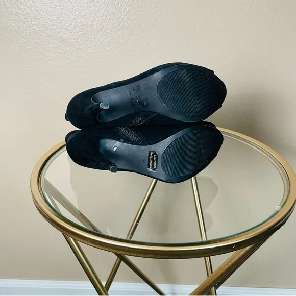 Guess Black Suede High Heels Peep Toe 4 Inch Zip Up Open Toe Heels 8 M New