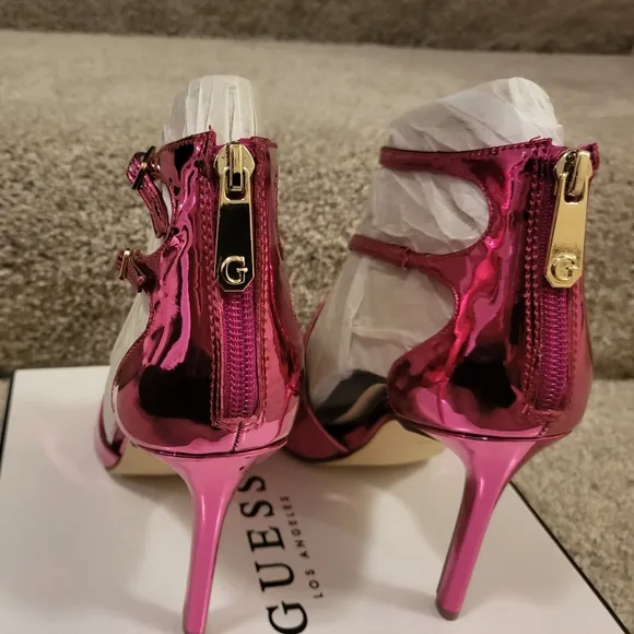 Guess Sella Medium Pink Cross Strap Heels - Size 7M NWT