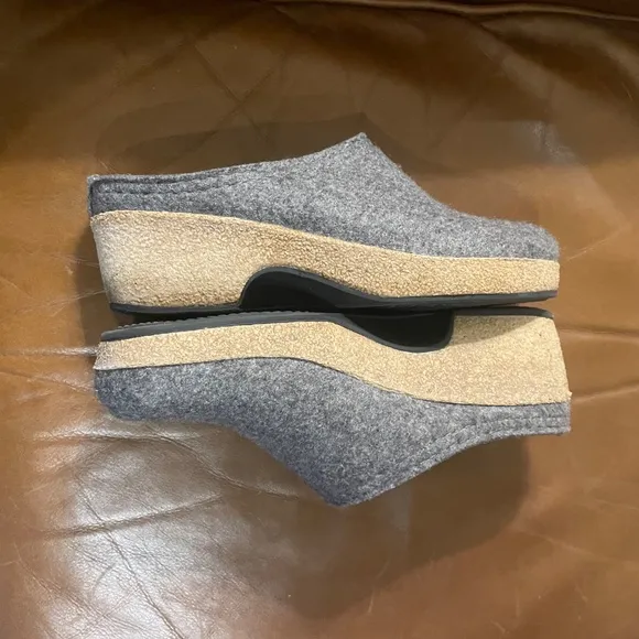 Haflinger grey wool mules Size 37 (6.5) NEW condition
