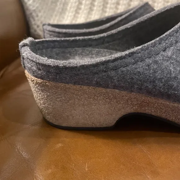 Haflinger grey wool mules Size 37 (6.5) NEW condition