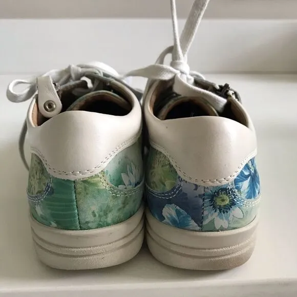 Hartjes Printed Side Zip Low Top Floral Sneaker