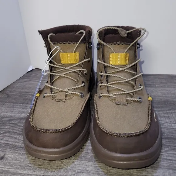 Hey Dude Bradley Boot Mens 10 Brown Waxed Canvas  Slip On Lightweight