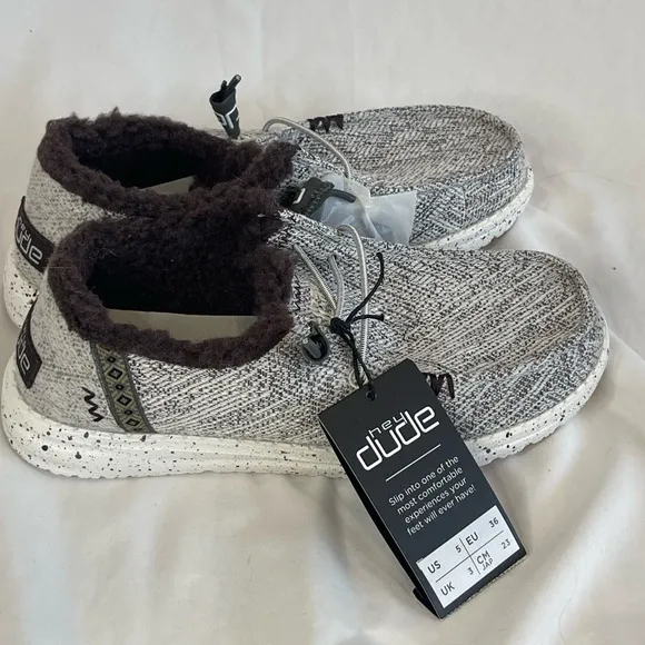 HEY DUDE WENDY SALT AND PEPPER Lightweight Slip-On Women’s Shoe Sz 5 NWT