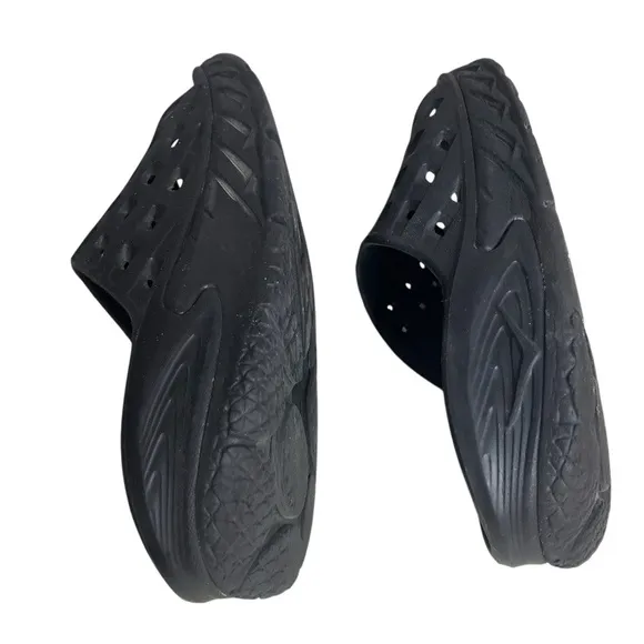 HOKA ONE ONE Black Recovery Slides Thick Sole Minimalist Design Mens 8 Womens 10