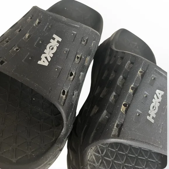 HOKA ONE ONE Black Recovery Slides Thick Sole Minimalist Design Mens 8 Womens 10