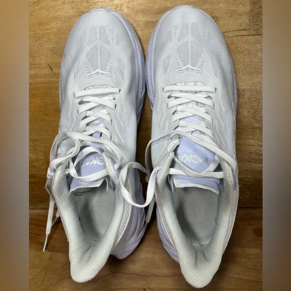 Hoka One One Carbon X 2 LIGHTWEIGHT Womens Size 9 Running Shoes Sneakers White