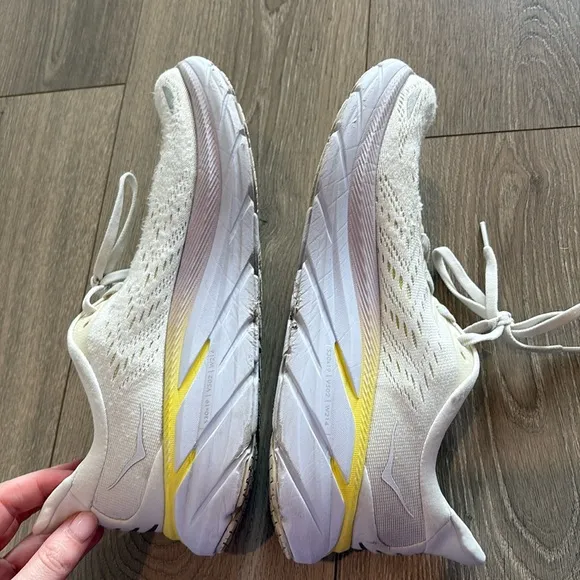 Hoka ONE ONE Clifton 8 Running Shoes Cream, Light Purple, and Yellow Size 8