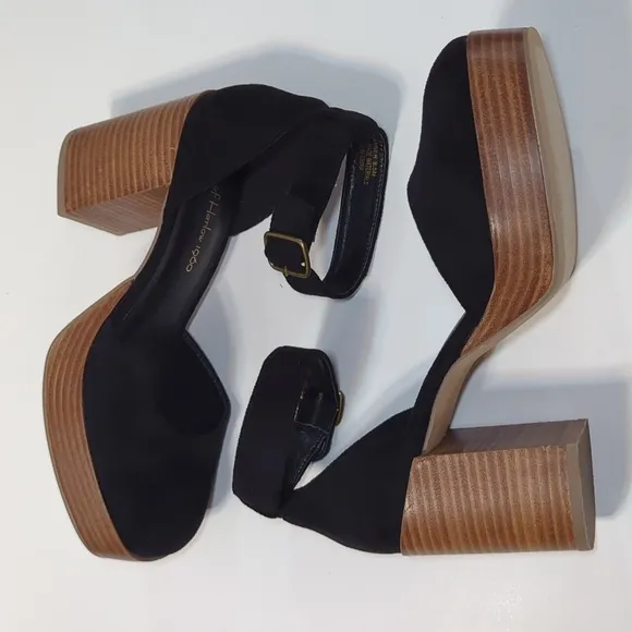 House of Harlow 1960 Tanner Heels Size 9.5