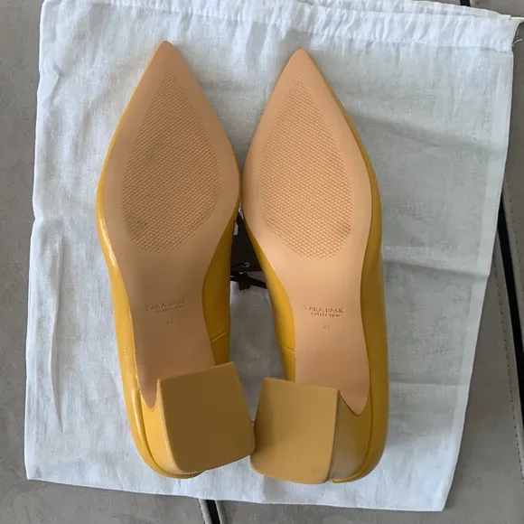 🎉HP🎉 Zara Basic NWT Yellow Pumps size 10
