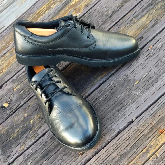 Hush Puppies Men's Luxury Leather Oxfords