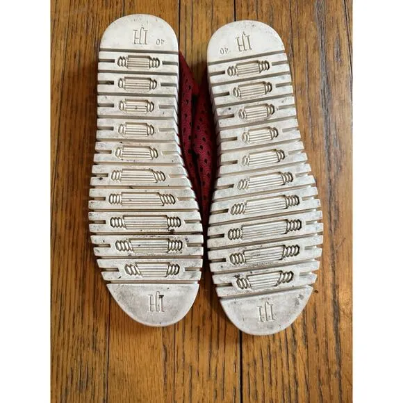 Ilse Jacobsen Tulip 139 Perforated Slip-On Loafer Sneaker Red Women's Size 40