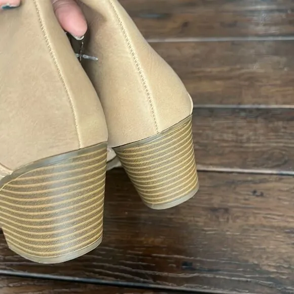 Indigo Rd. Iramoura Ankle Booties Boots Block Heels Zipper Side Western Cowboy