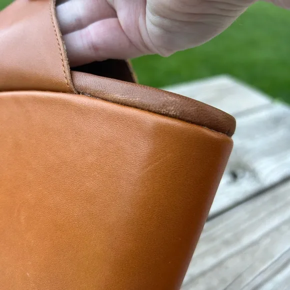Intentionally Blank Anthropologie Tan Leather Mega Platform Clogs Mules 36