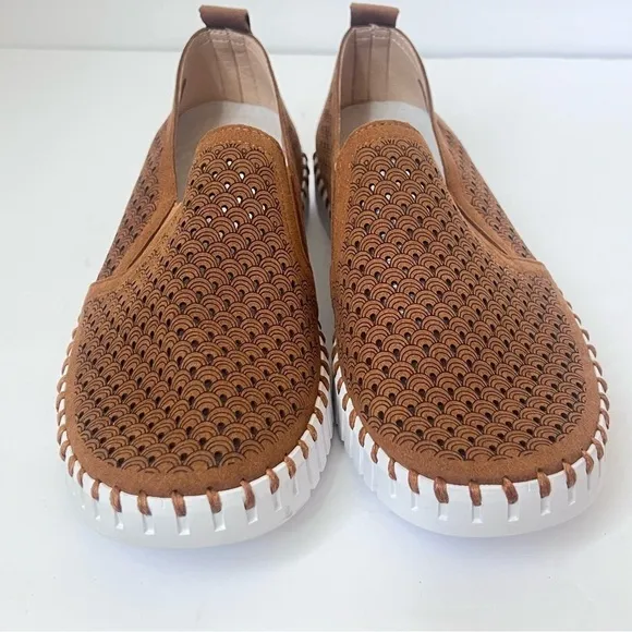 Isle Jacobsen Tulip 139 Perforated Slip-On Sneaker Mens Size EU 43 US 9.5 ⬇️