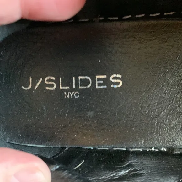 J Slides NYC Accent 6-1/2 black leather silver studded strap Velcro sneakers EUC